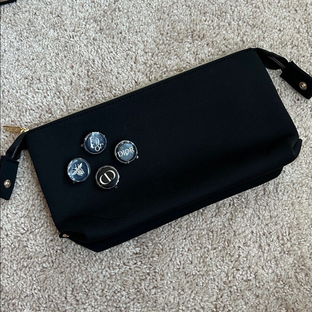 Dior beauty 4 set of Pins.